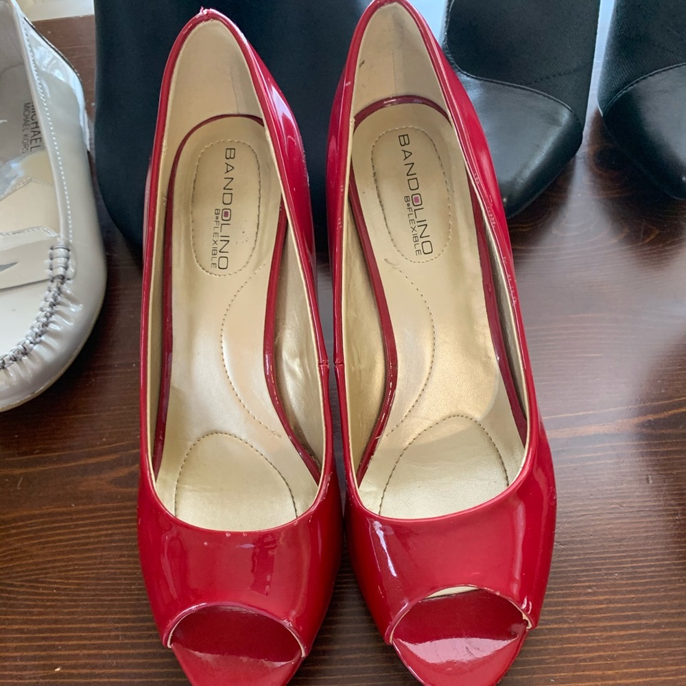 Women’s Red Bandolino Heels.